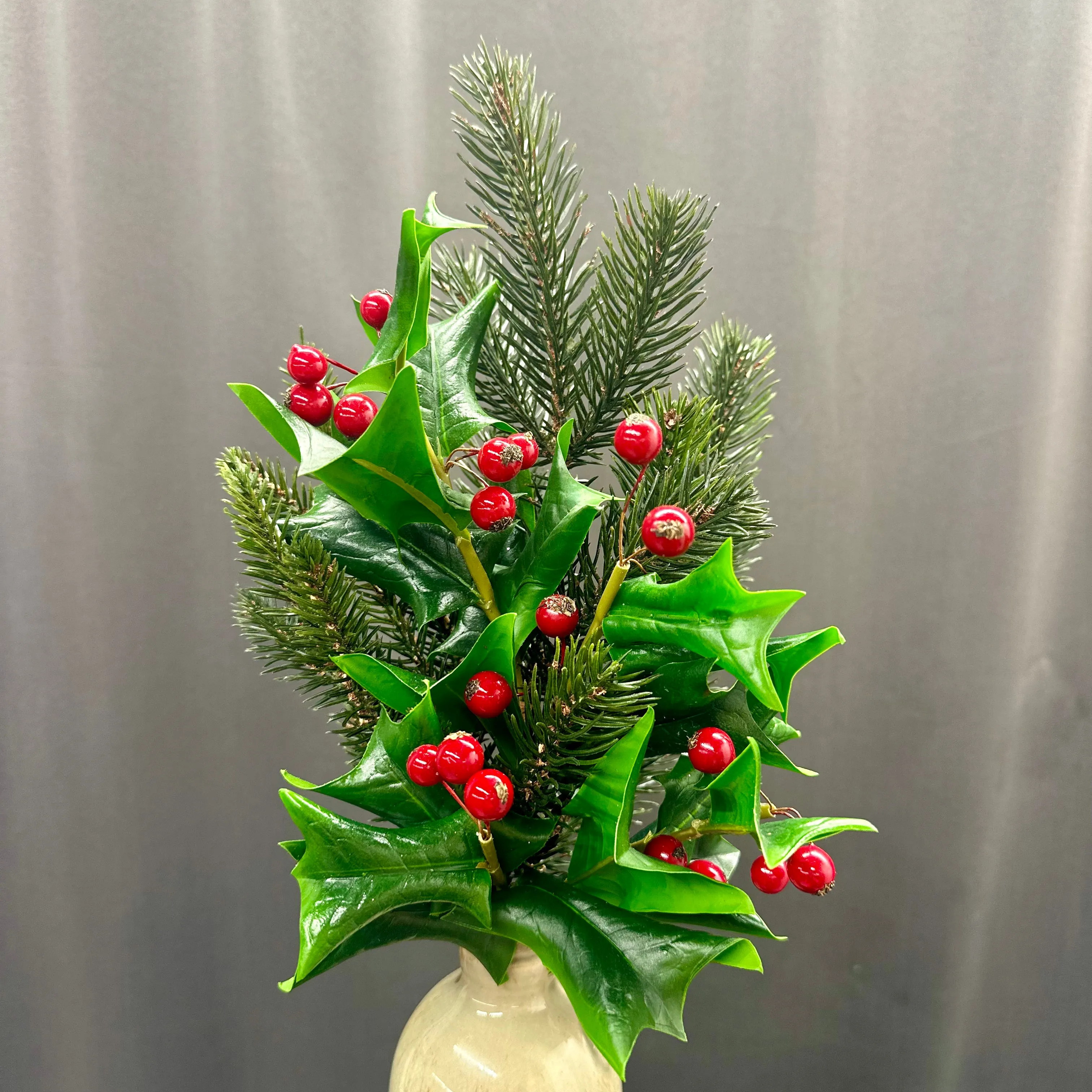 17" Deluxe Holly with Berries and Pine Spray