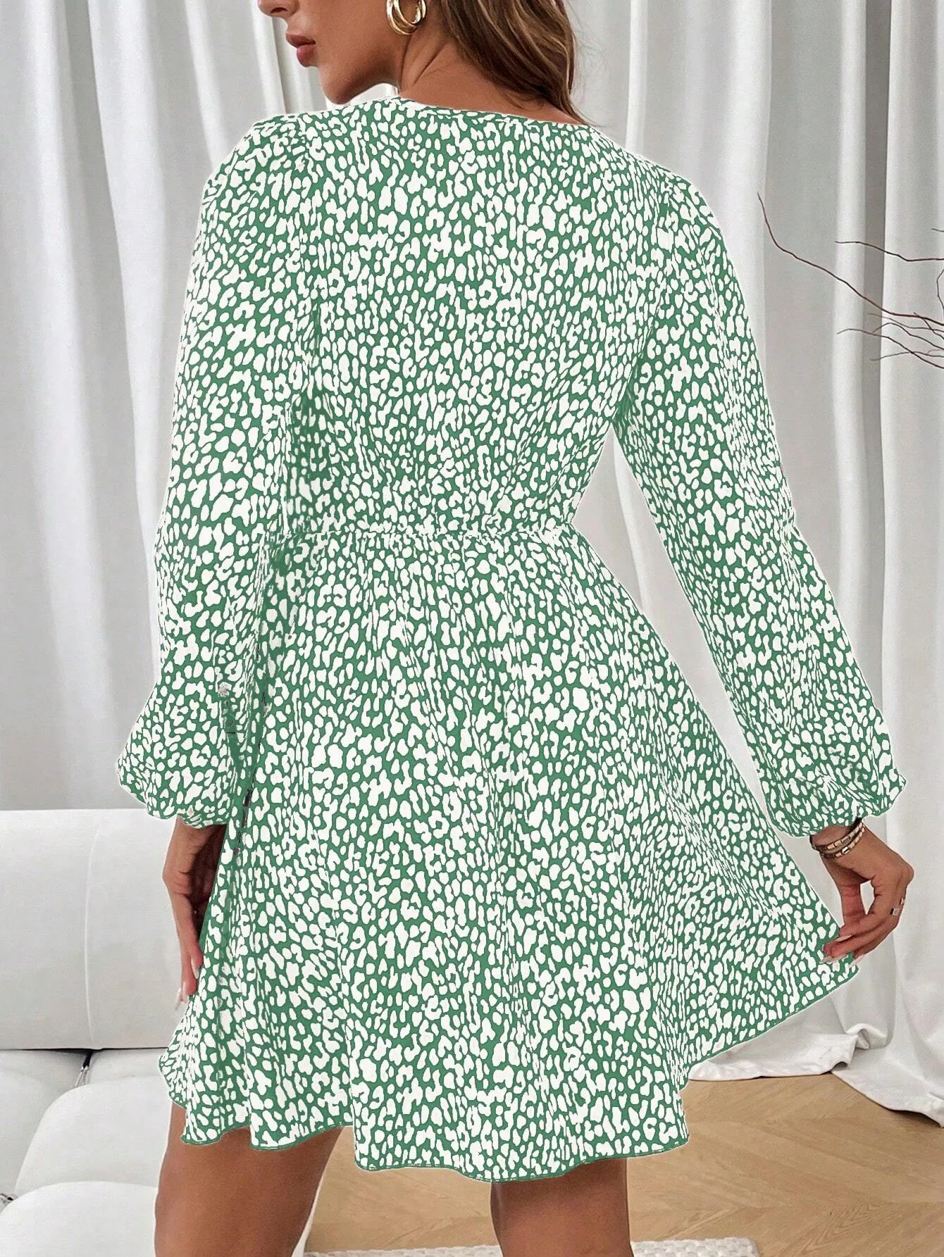 2024 Autumn/Winter New Women's Full Print V-Neck Dress