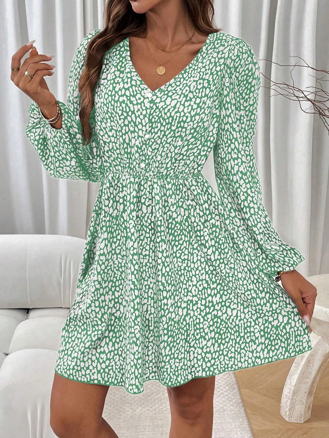 2024 Autumn/Winter New Women's Full Print V-Neck Dress