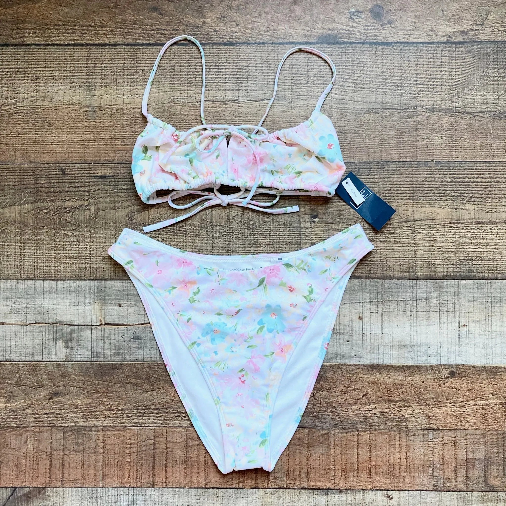 Abercrombie & Fitch Floral Cinched Bikini Bralette Top NWT- Size M (sold out online, we have matching bikini bottoms and cover up)